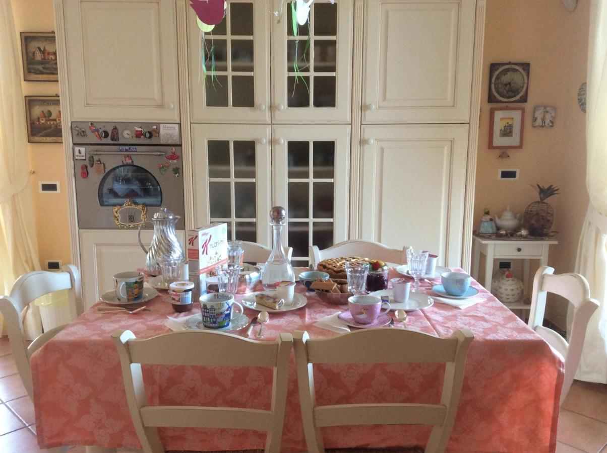 B&B Mikigio Mondavio Bagian luar foto