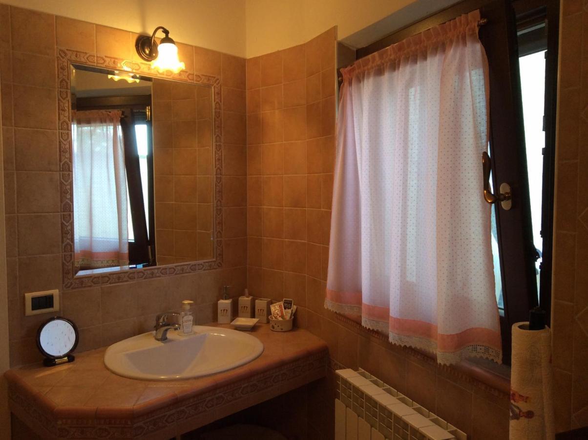 B&B Mikigio Mondavio Bagian luar foto