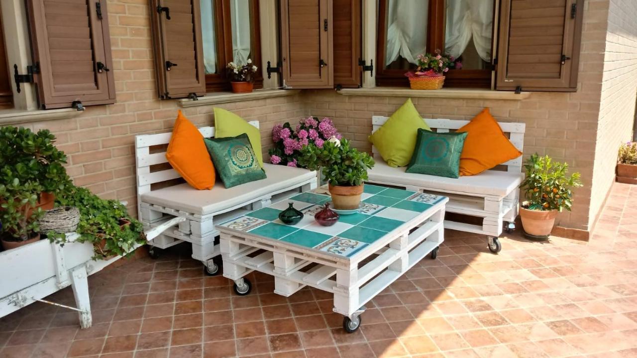 B&B Mikigio Mondavio Bagian luar foto